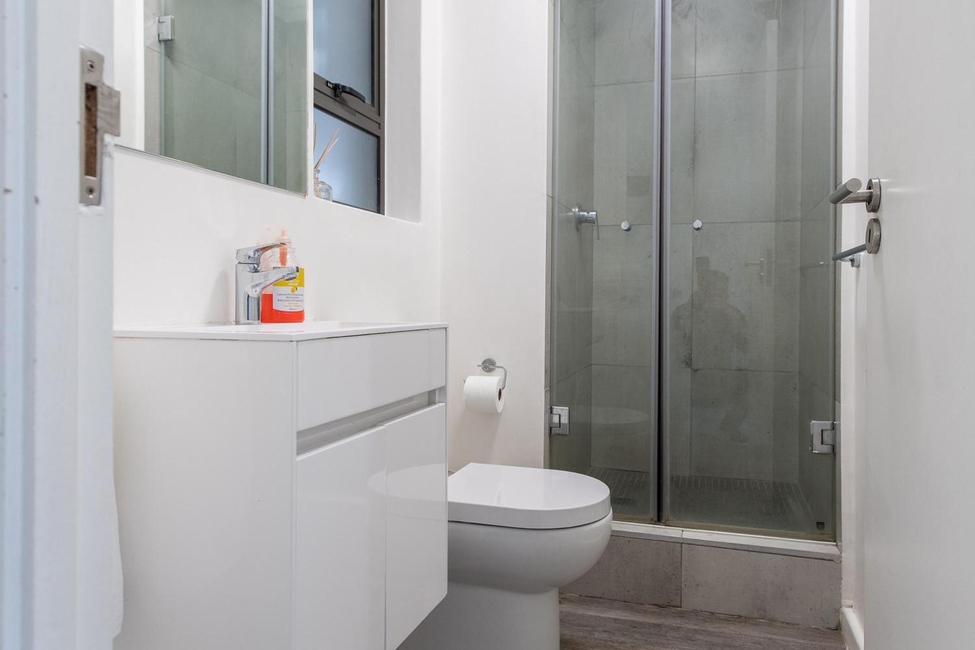 Modern 2 Bedroom Castlerock Cape Town