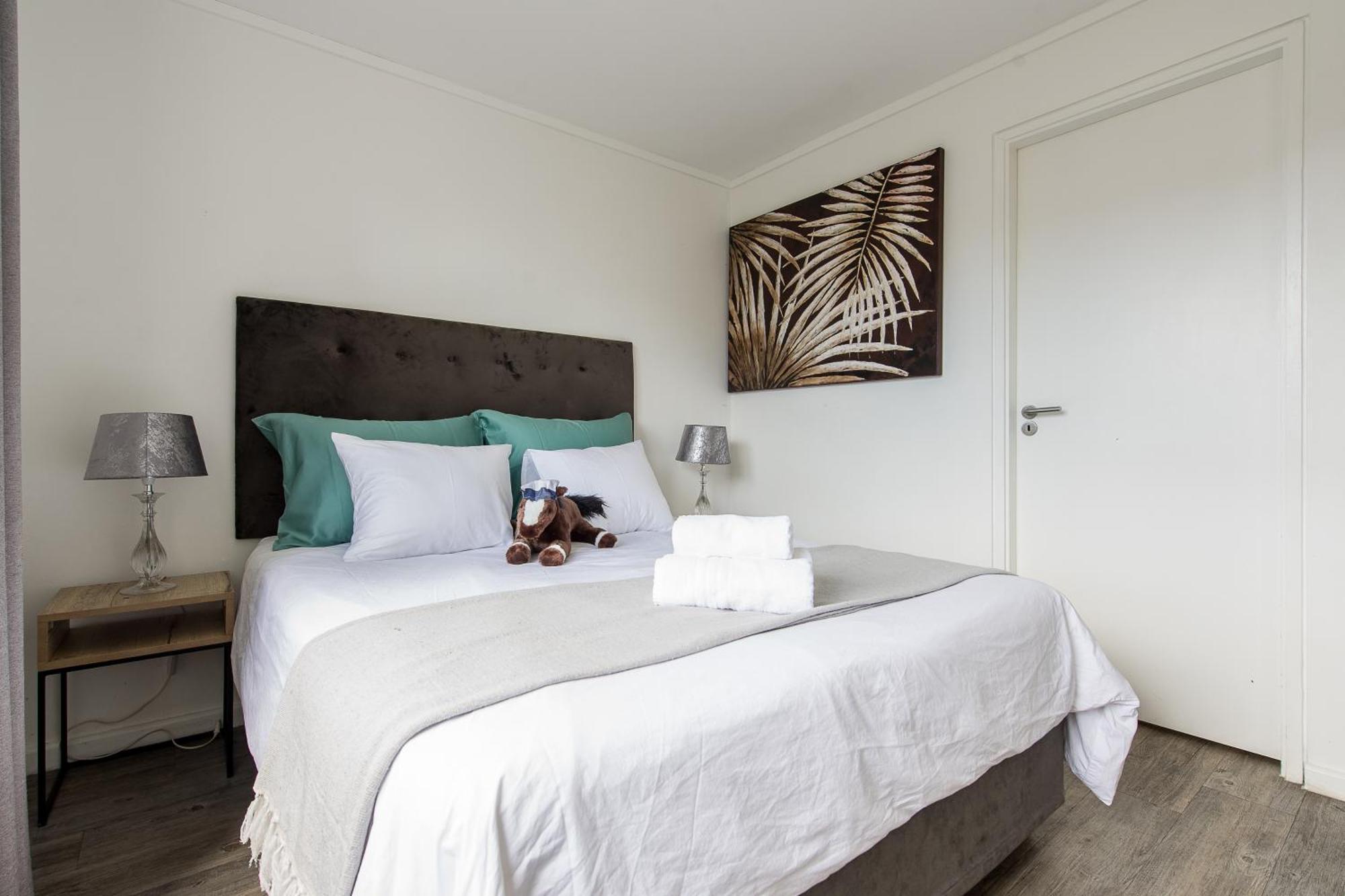 Modern 2 Bedroom Castlerock *