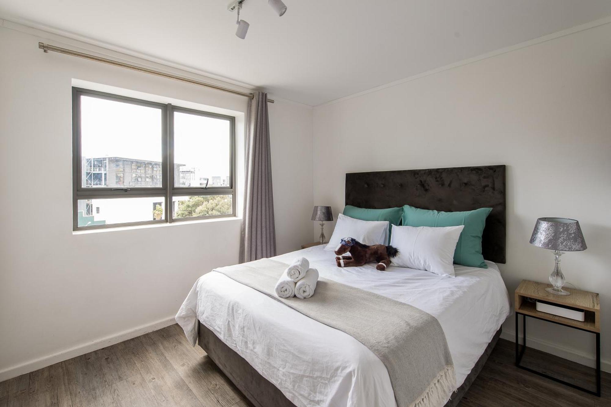 Modern 2 Bedroom Castlerock Apartment *