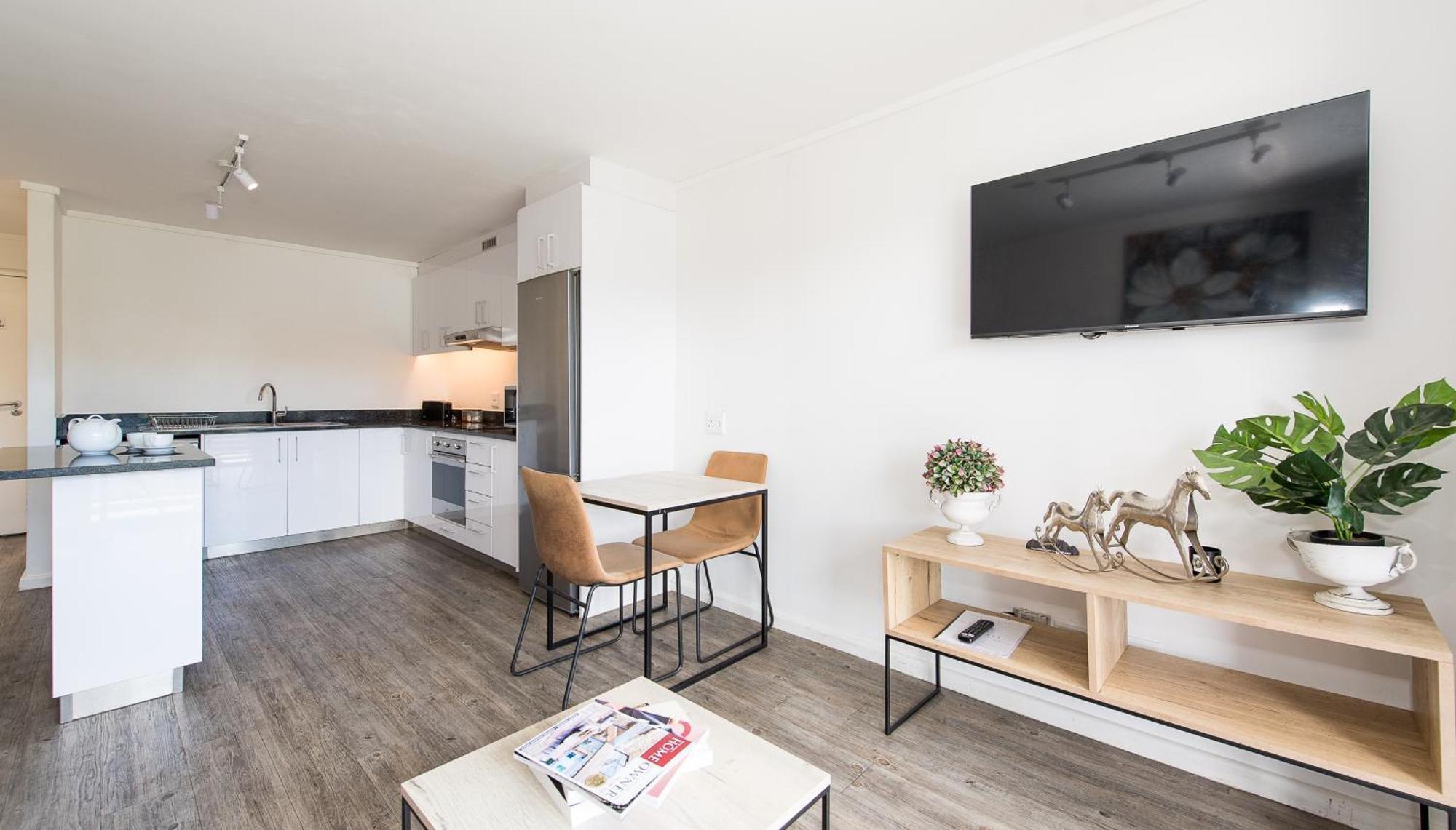 Modern 2 Bedroom Castlerock * Cape Town
