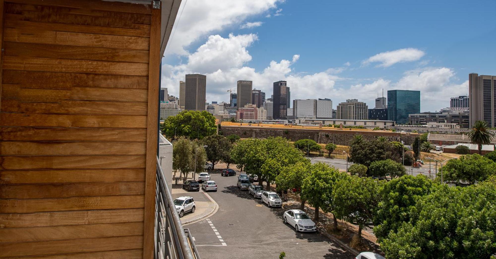 Modern 2 Bedroom Castlerock Cape Town